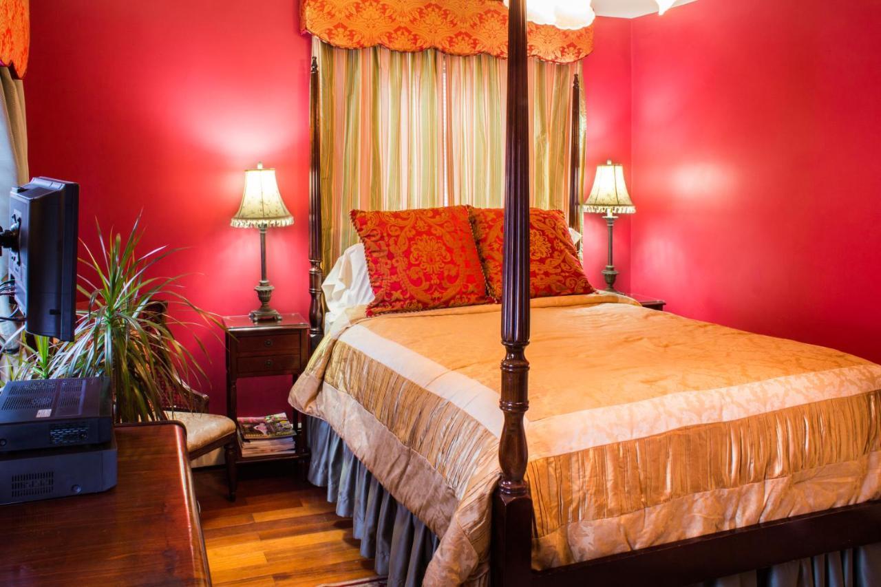 Arbor View House Bed And Breakfast East Marion Екстериор снимка
