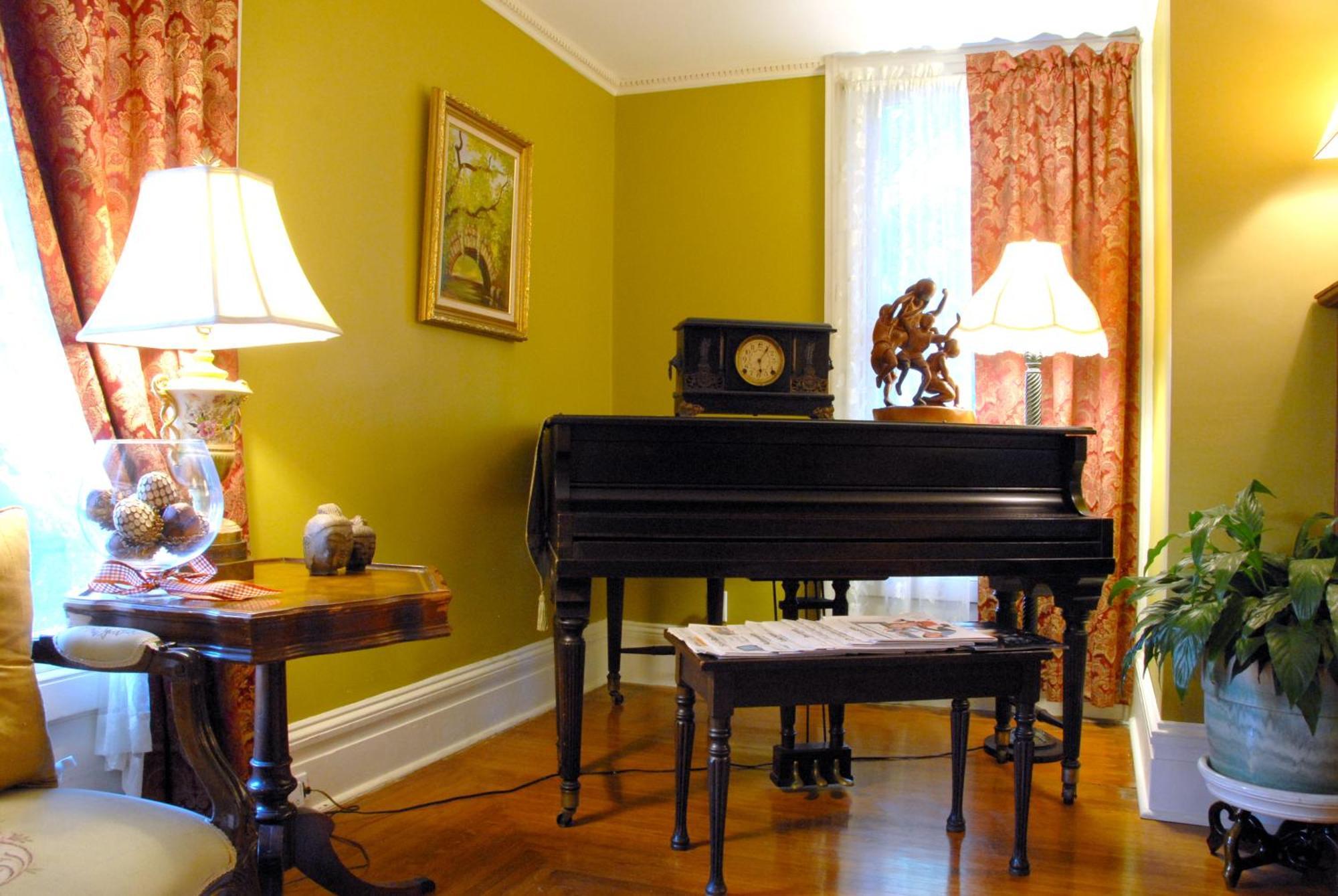Arbor View House Bed And Breakfast East Marion Екстериор снимка